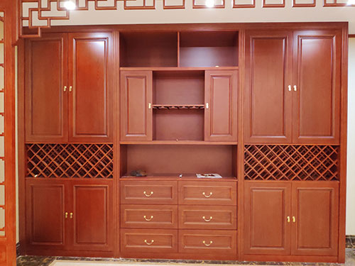 儋州中式家居装修之中式酒柜装修效果图